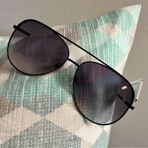 #51 Ophelia Roe Gender Neutral Stylish Black Aviator Sunglasses